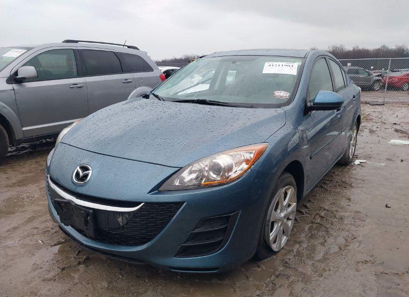 Photo 2 of 2010 Mazda Mazda3 I TOURING (VIN JM1BL1SF2A1225393)