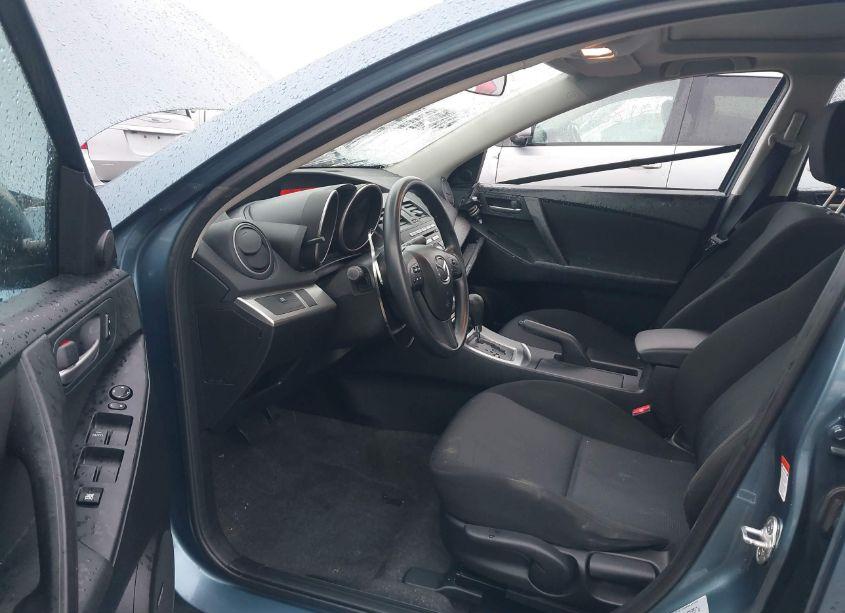 Photo 5 of 2010 Mazda Mazda3 I TOURING (VIN JM1BL1SF2A1225393)