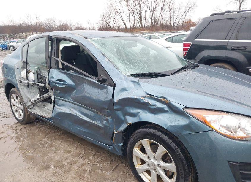 Photo 6 of 2010 Mazda Mazda3 I TOURING (VIN JM1BL1SF2A1225393)