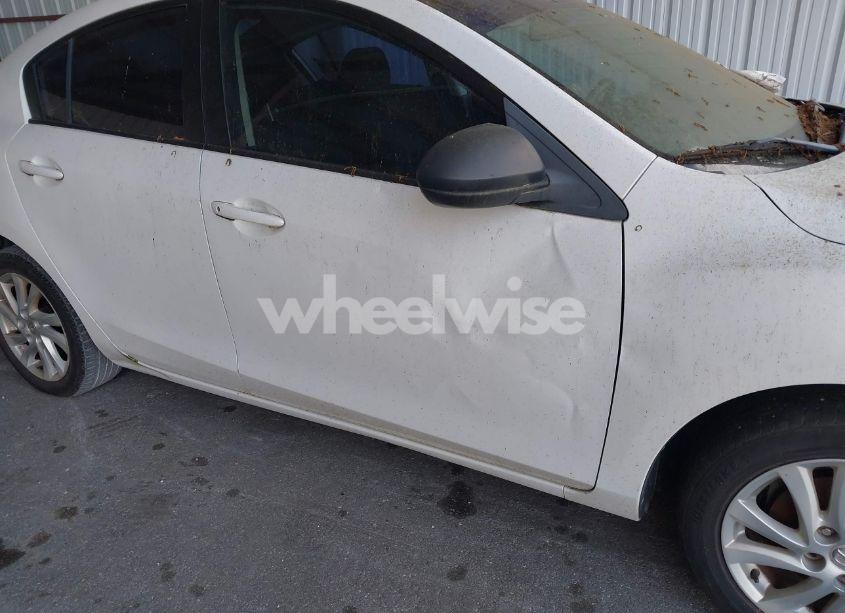 Photo 6 of 2010 Mazda Mazda3 I SPORT (VIN JM1BL1SF2A1268051)