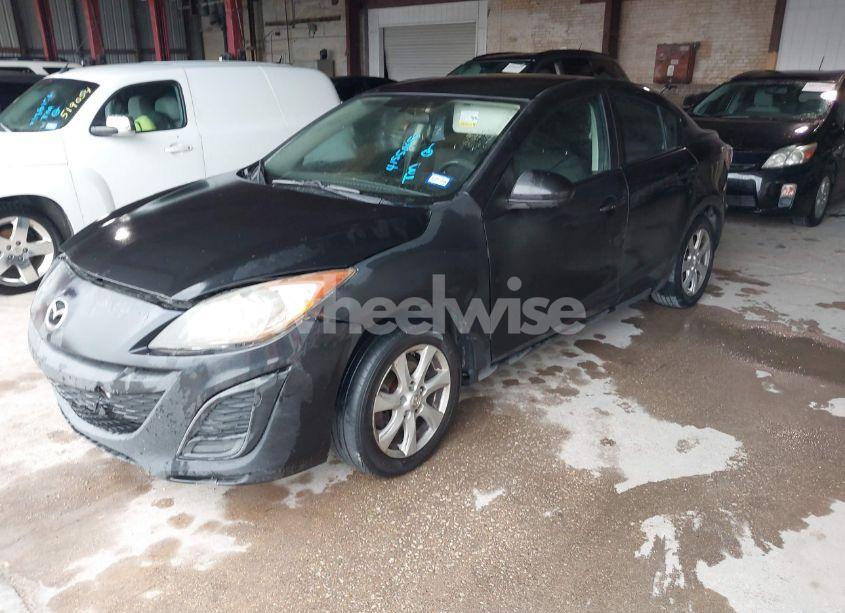 Photo 2 of 2010 Mazda Mazda3 I TOURING (VIN JM1BL1SF2A1297131)