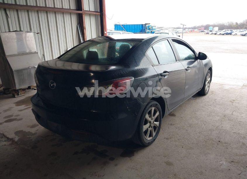 Photo 4 of 2010 Mazda Mazda3 I TOURING (VIN JM1BL1SF2A1297131)