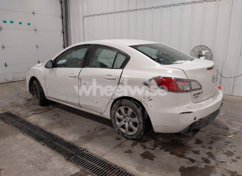 Photo 14 of 2010 Mazda Mazda3 I SPORT (VIN JM1BL1SF2A1298490)