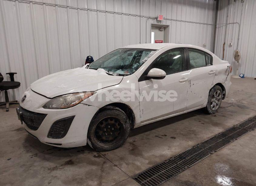 Photo 6 of 2010 Mazda Mazda3 I SPORT (VIN JM1BL1SF2A1298490)