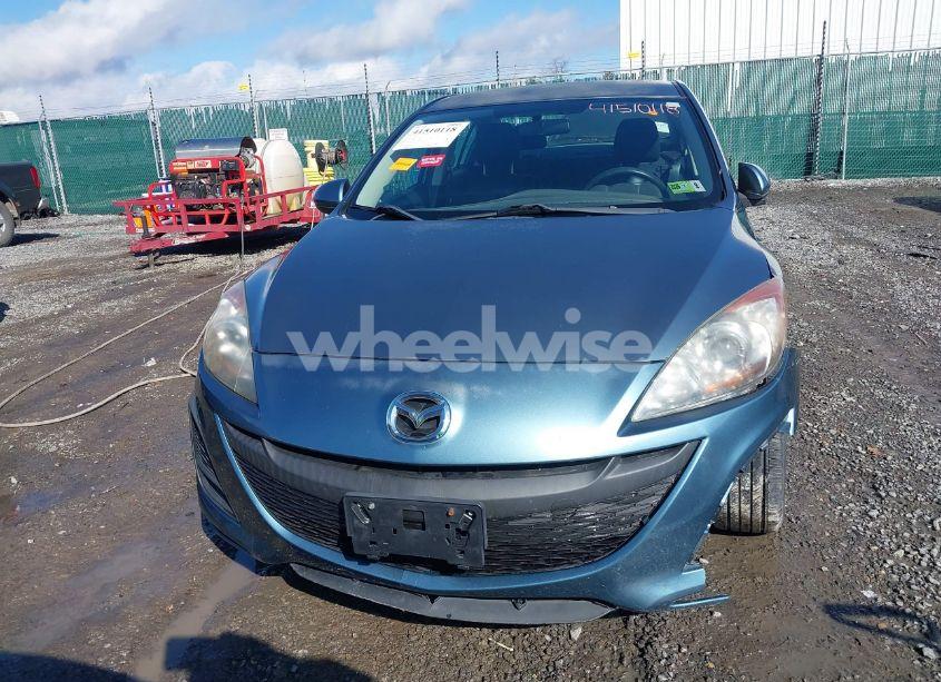 Photo 13 of 2010 Mazda Mazda3 I TOURING (VIN JM1BL1SF2A1332167)