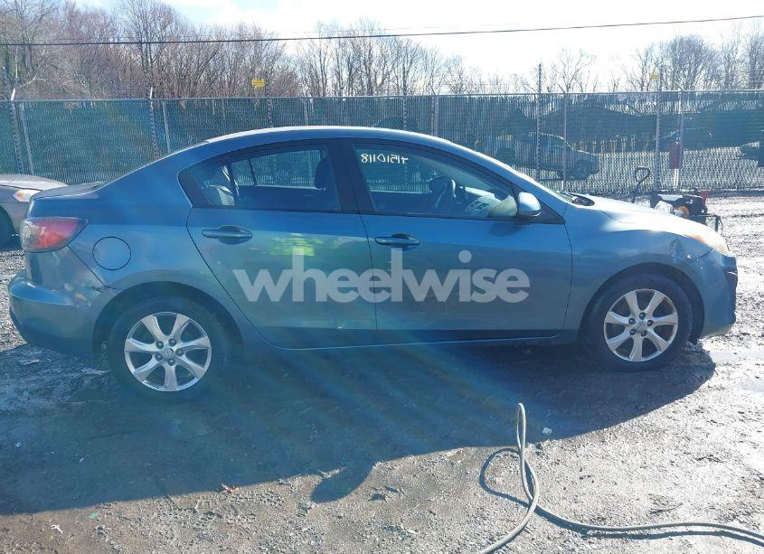 Photo 14 of 2010 Mazda Mazda3 I TOURING (VIN JM1BL1SF2A1332167)