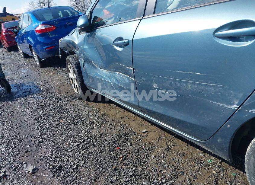 Photo 6 of 2010 Mazda Mazda3 I TOURING (VIN JM1BL1SF2A1332167)