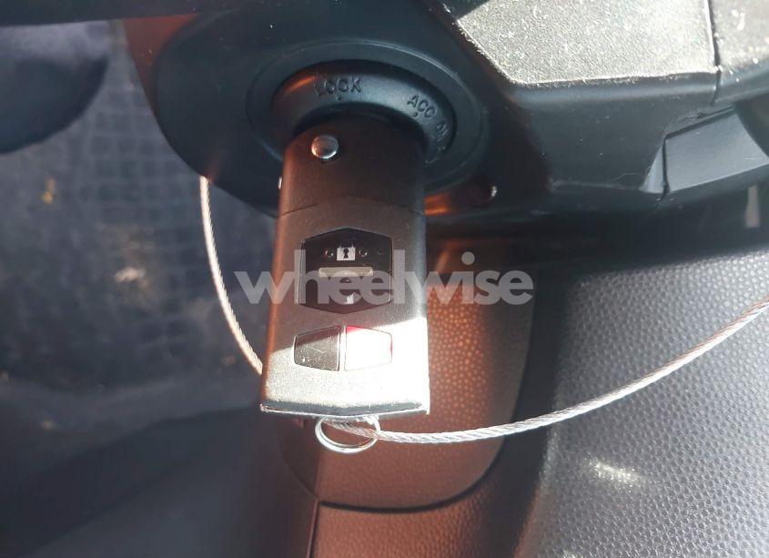 Photo 11 of 2010 Mazda Mazda3 I TOURING (VIN JM1BL1SF2A1337093)