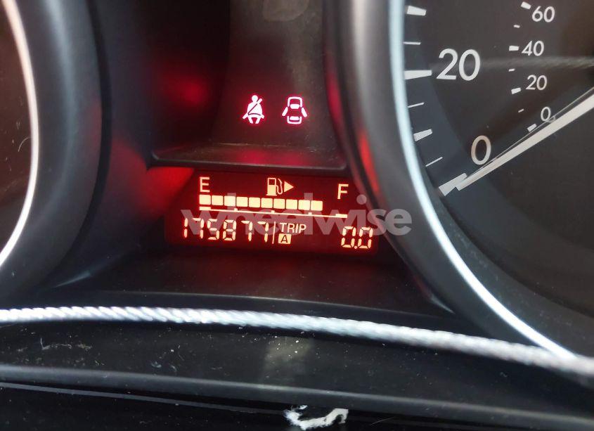 Photo 15 of 2010 Mazda Mazda3 I TOURING (VIN JM1BL1SF2A1337093)