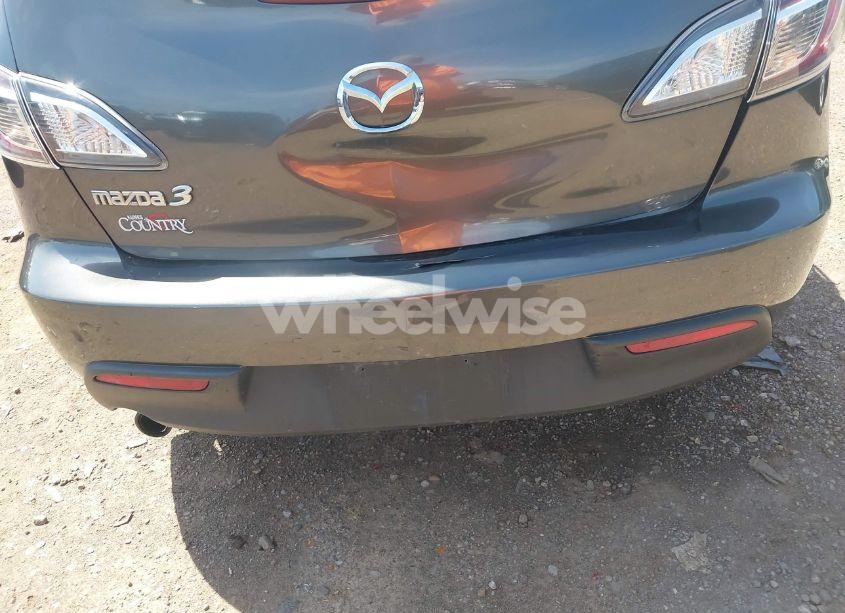 Photo 17 of 2010 Mazda Mazda3 I TOURING (VIN JM1BL1SF2A1337093)