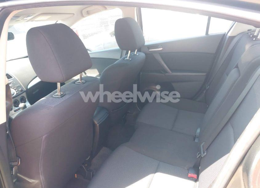 Photo 8 of 2010 Mazda Mazda3 I TOURING (VIN JM1BL1SF2A1337093)