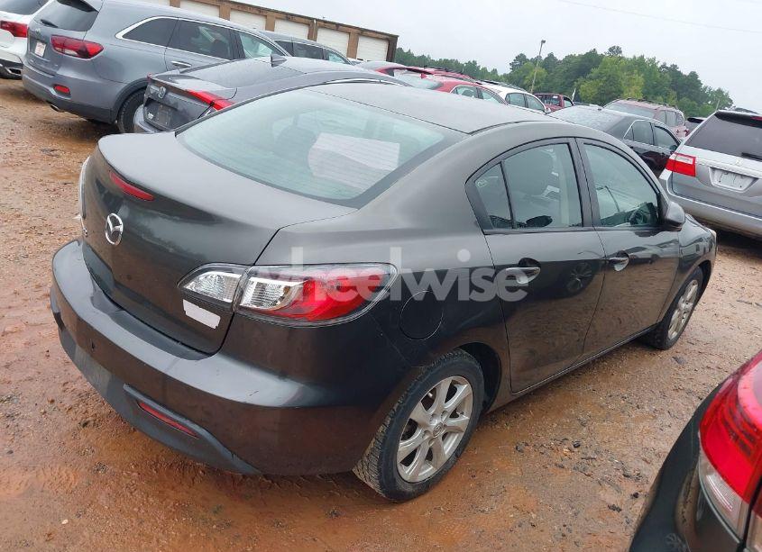 Photo 4 of 2010 Mazda Mazda3 I TOURING (VIN JM1BL1SF3A1134388)