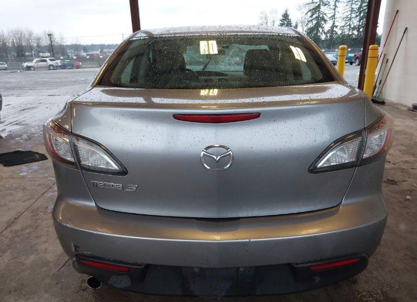 Photo 16 of 2010 Mazda Mazda3 I TOURING (VIN JM1BL1SF3A1140434)