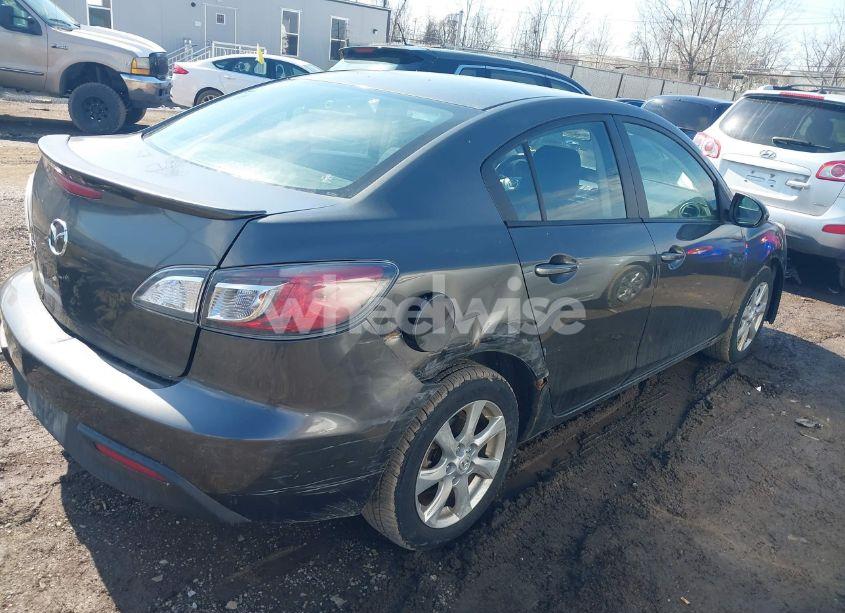 Photo 4 of 2010 Mazda Mazda3 I TOURING (VIN JM1BL1SF3A1150882)