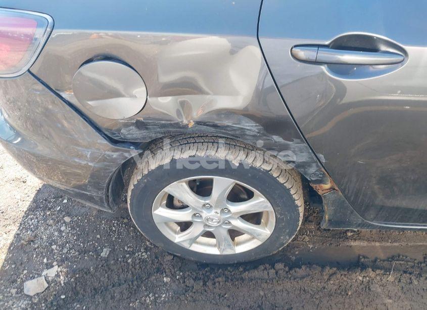 Photo 6 of 2010 Mazda Mazda3 I TOURING (VIN JM1BL1SF3A1150882)