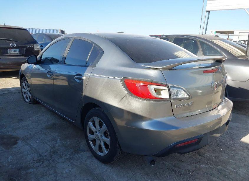 Photo 3 of 2010 Mazda Mazda3 I TOURING (VIN JM1BL1SF3A1189049)