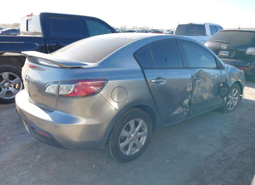 Photo 4 of 2010 Mazda Mazda3 I TOURING (VIN JM1BL1SF3A1189049)