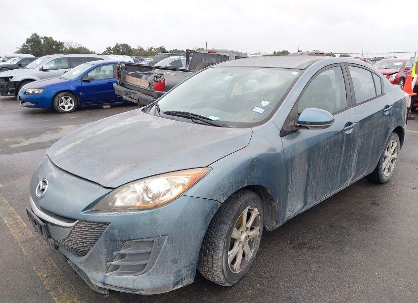 Photo 2 of 2010 Mazda Mazda3 I TOURING (VIN JM1BL1SF3A1231705)