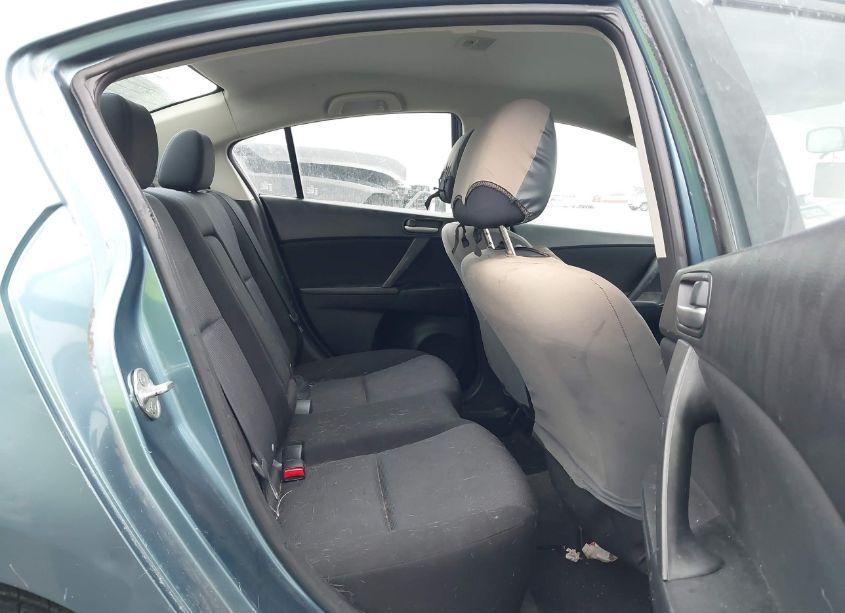 Photo 8 of 2010 Mazda Mazda3 I TOURING (VIN JM1BL1SF3A1231705)