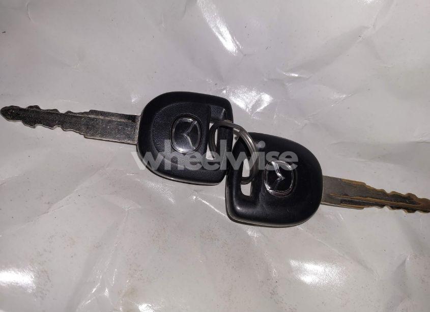 Photo 11 of 2010 Mazda Mazda3 I SPORT (VIN JM1BL1SF3A1326927)