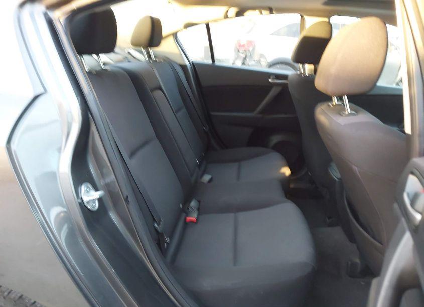 Photo 8 of 2010 Mazda Mazda3 I TOURING (VIN JM1BL1SF3A1328516)