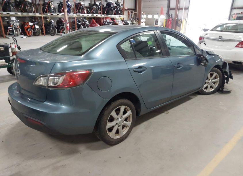 Photo 4 of 2010 Mazda Mazda3 I TOURING (VIN JM1BL1SF3A1341976)