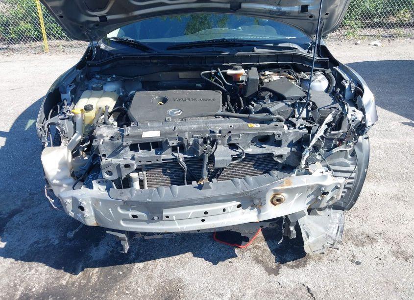 Photo 13 of 2010 Mazda Mazda3 I TOURING (VIN JM1BL1SF4A1145450)