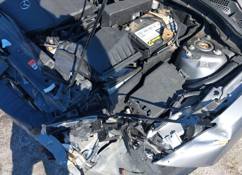 Photo 14 of 2010 Mazda Mazda3 I TOURING (VIN JM1BL1SF4A1145450)