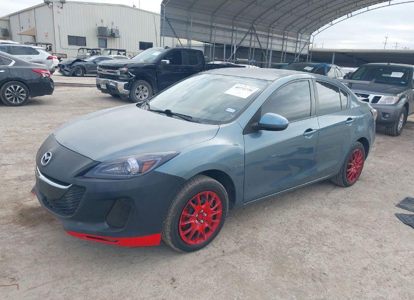 Photo 2 of 2010 Mazda Mazda3 I SPORT (VIN JM1BL1SF4A1157484)