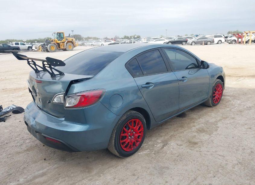 Photo 4 of 2010 Mazda Mazda3 I SPORT (VIN JM1BL1SF4A1157484)