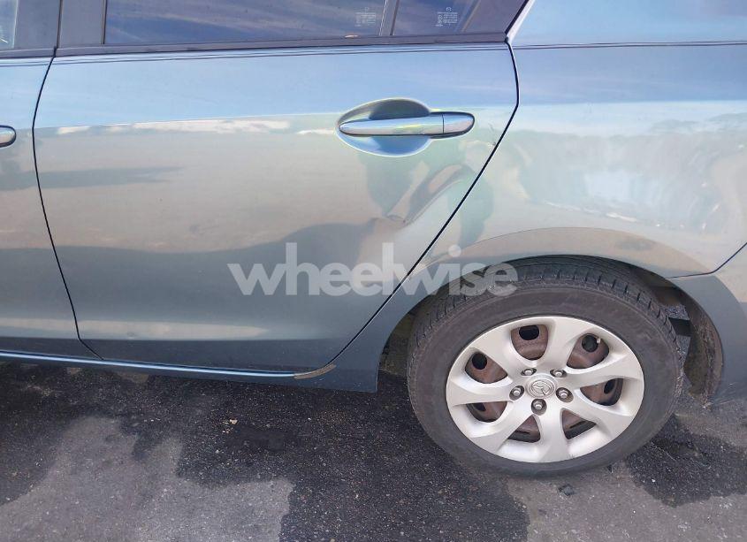 Photo 6 of 2010 Mazda Mazda3 (VIN JM1BL1SF4A1185852)