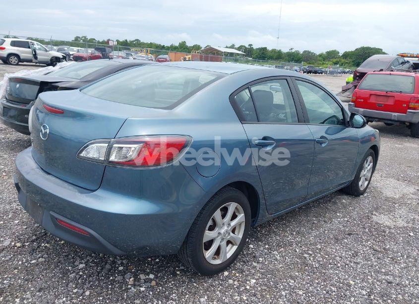Photo 4 of 2010 Mazda Mazda3 I TOURING (VIN JM1BL1SF4A1228151)