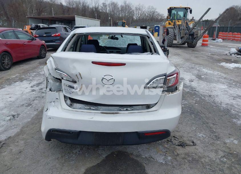 Photo 16 of 2010 Mazda Mazda3 I TOURING (VIN JM1BL1SF4A1236315)