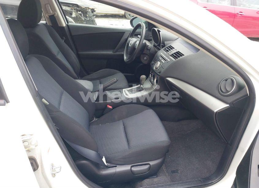 Photo 5 of 2010 Mazda Mazda3 I TOURING (VIN JM1BL1SF4A1236315)