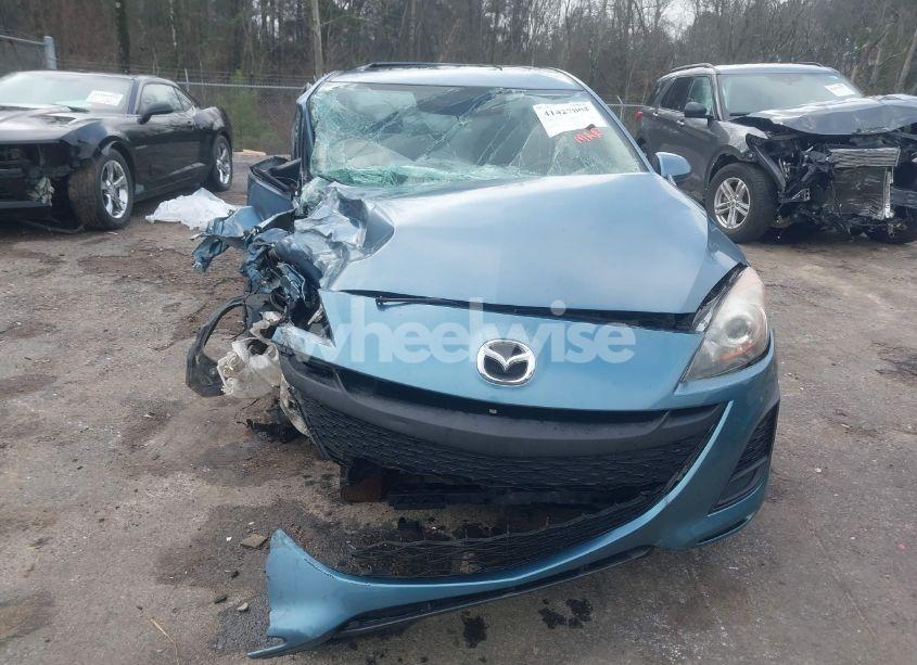 Photo 12 of 2010 Mazda Mazda3 I TOURING (VIN JM1BL1SF4A1292769)