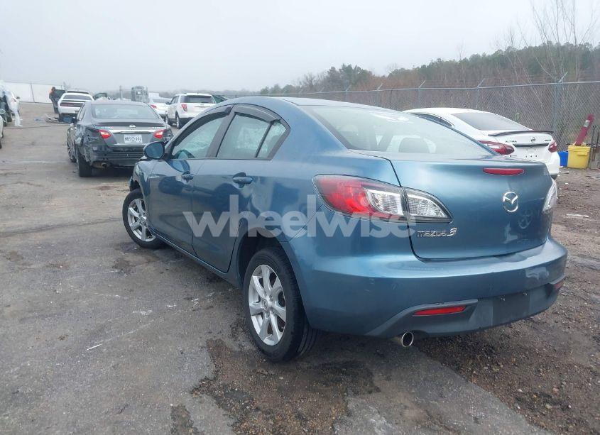 Photo 3 of 2010 Mazda Mazda3 I TOURING (VIN JM1BL1SF4A1292769)