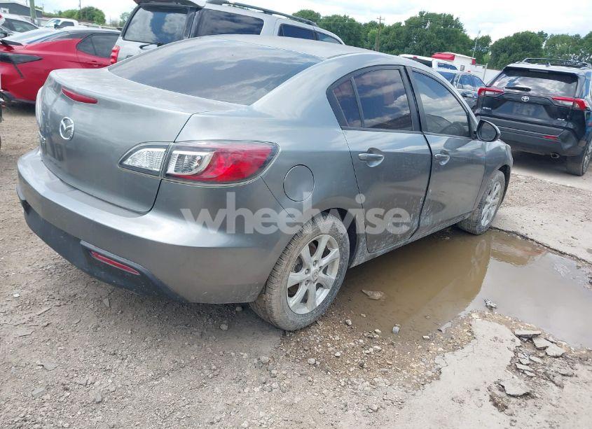 Photo 4 of 2010 Mazda Mazda3 (VIN JM1BL1SF4A1352047)