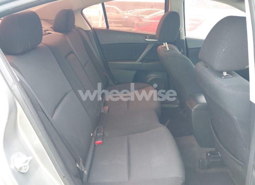 Photo 8 of 2010 Mazda Mazda3 (VIN JM1BL1SF4A1352047)