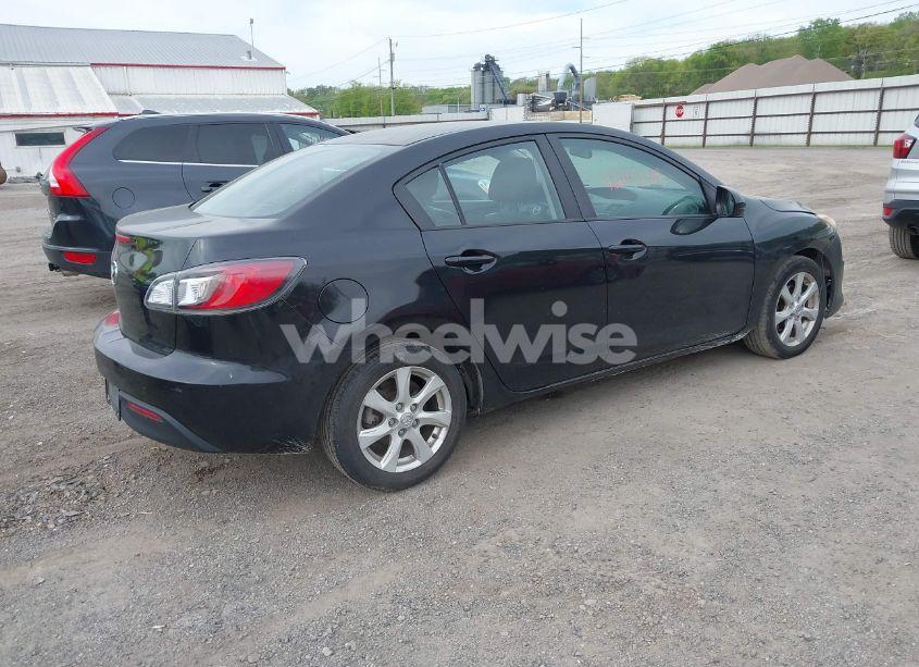 Photo 4 of 2010 Mazda Mazda3 I TOURING (VIN JM1BL1SF5A1138877)