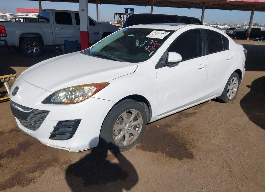 Photo 2 of 2010 Mazda Mazda3 I TOURING (VIN JM1BL1SF5A1141438)