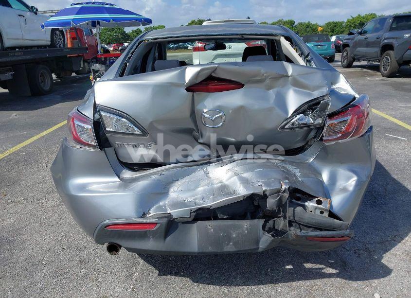 Photo 13 of 2010 Mazda Mazda3 I TOURING (VIN JM1BL1SF5A1143951)