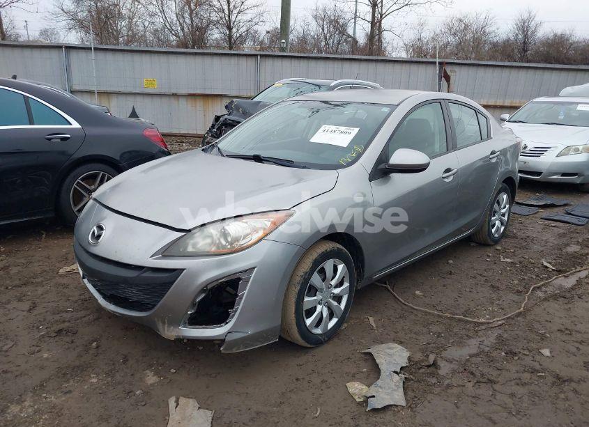 Photo 2 of 2010 Mazda Mazda3 I SPORT (VIN JM1BL1SF5A1270084)