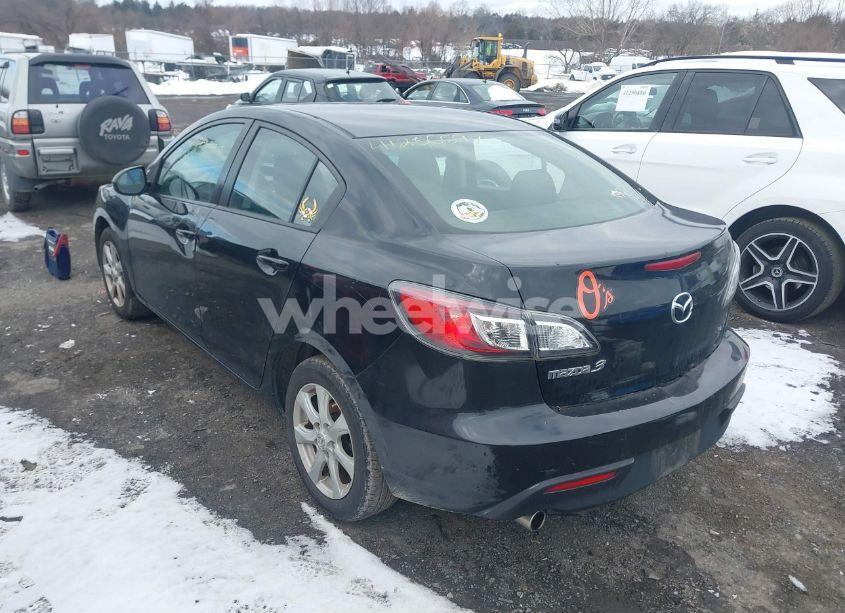 Photo 3 of 2010 Mazda Mazda3 I TOURING (VIN JM1BL1SF5A1315296)