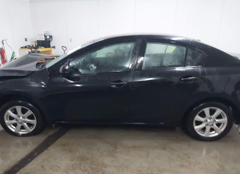 Photo 15 of 2010 Mazda Mazda3 I TOURING (VIN JM1BL1SF5A1323205)