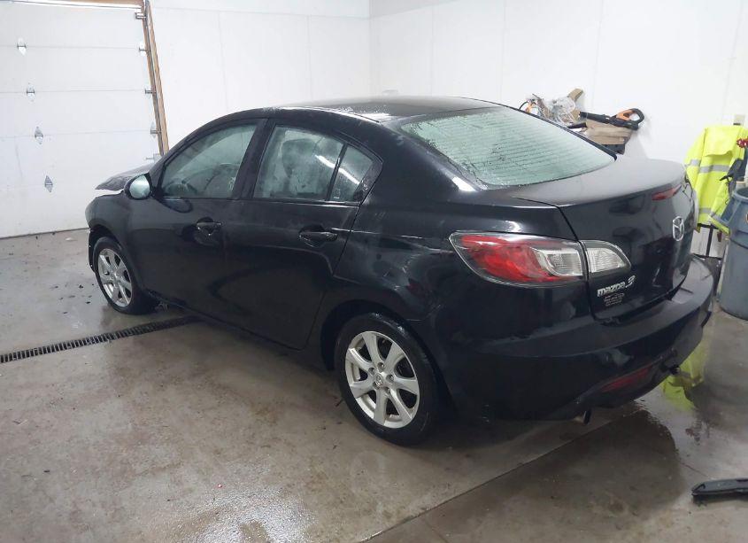 Photo 3 of 2010 Mazda Mazda3 I TOURING (VIN JM1BL1SF5A1323205)