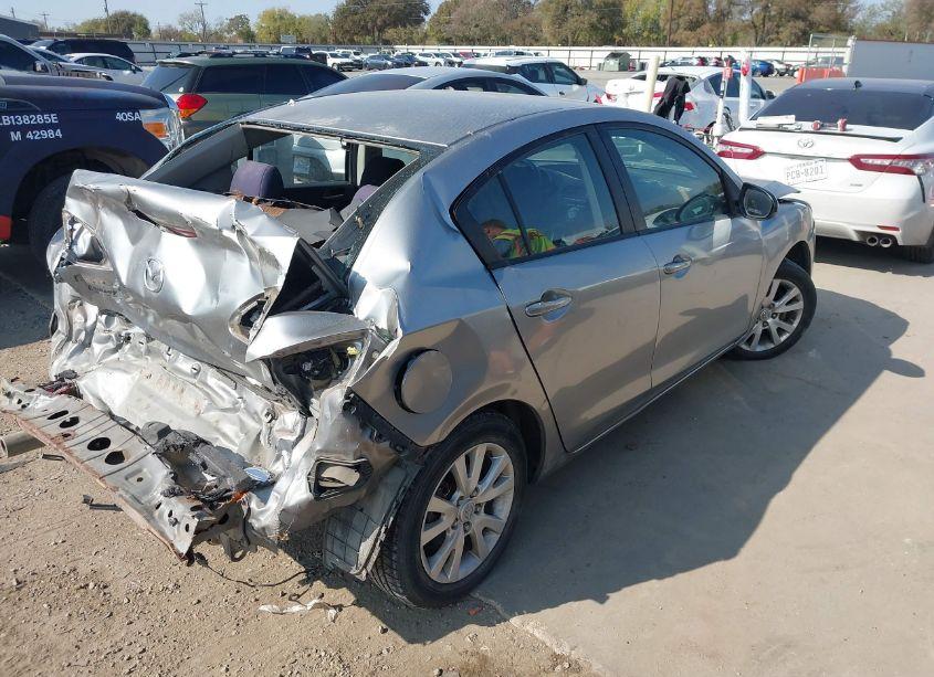 Photo 4 of 2010 Mazda Mazda3 I TOURING (VIN JM1BL1SF6A1119450)