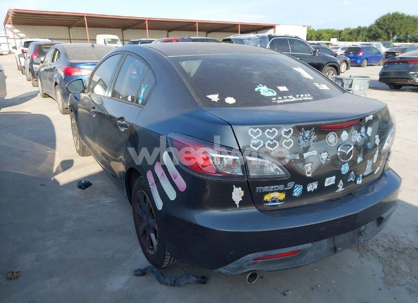 Photo 3 of 2010 Mazda Mazda3 I TOURING (VIN JM1BL1SF6A1157597)