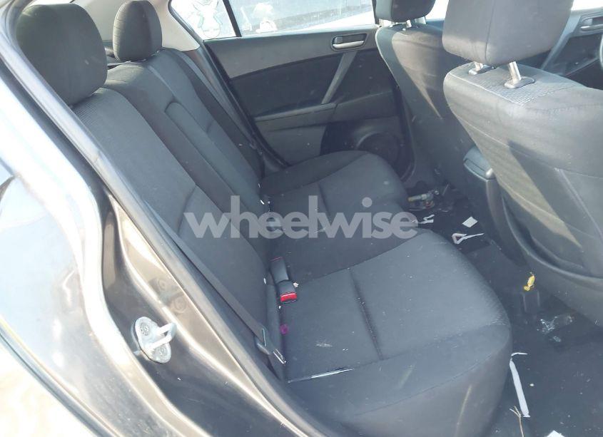 Photo 8 of 2010 Mazda Mazda3 I TOURING (VIN JM1BL1SF6A1157597)