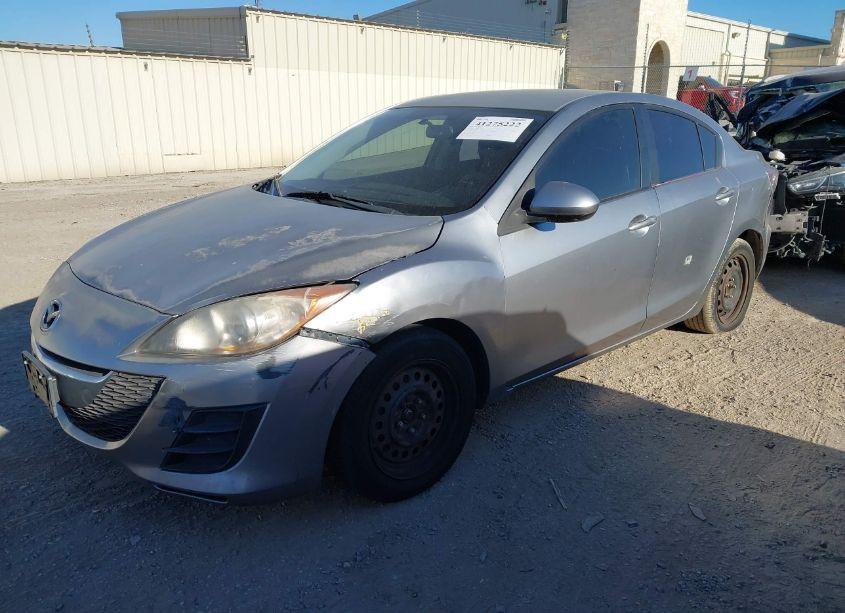 Photo 2 of 2010 Mazda Mazda3 I SPORT (VIN JM1BL1SF6A1161200)