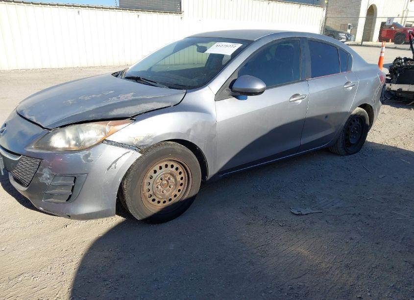 Photo 6 of 2010 Mazda Mazda3 I SPORT (VIN JM1BL1SF6A1161200)